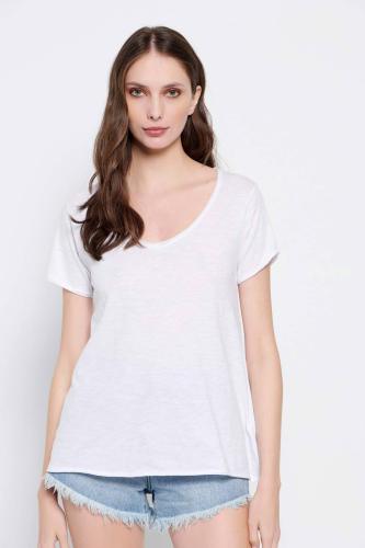 Funky Buddha γυναικείο βαμβακερό T-shirt μονόχρωμο με V λαιμόκοψη και στρογγυλεμένο τελείωμα - FBL007-104-04 Λευκό